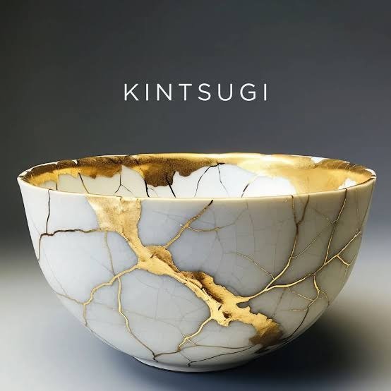 Tazón reparado con técnica kintsugi, simbolizando sanación profunda, integración del dolor y transformación del alma.